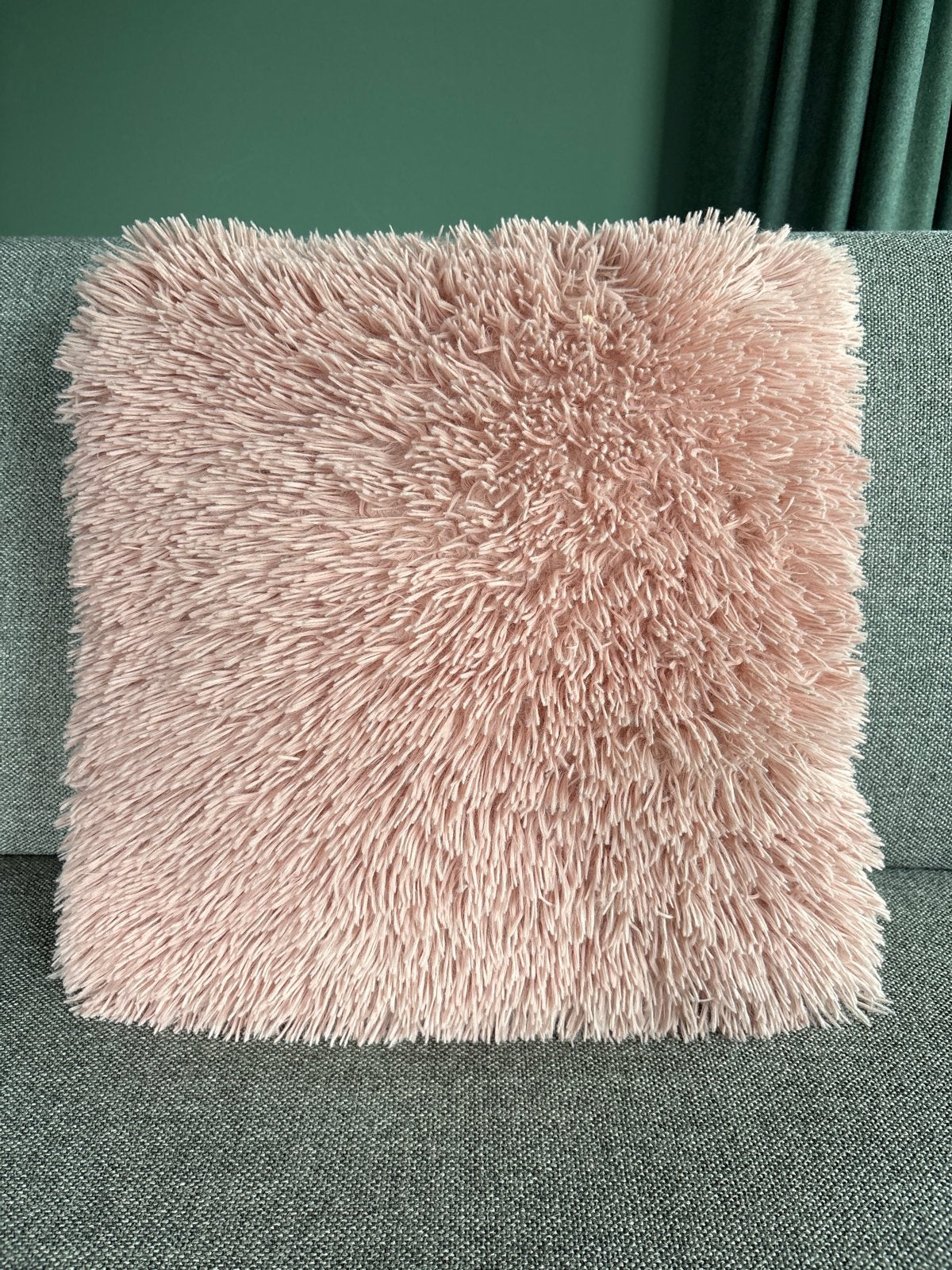 Roze pluizig sierkussen van Leen Bakker 45x45 cm, Huis en Inrichting, Woonaccessoires | Kussens, Overige merken, Gebruikt, Afneembare hoes