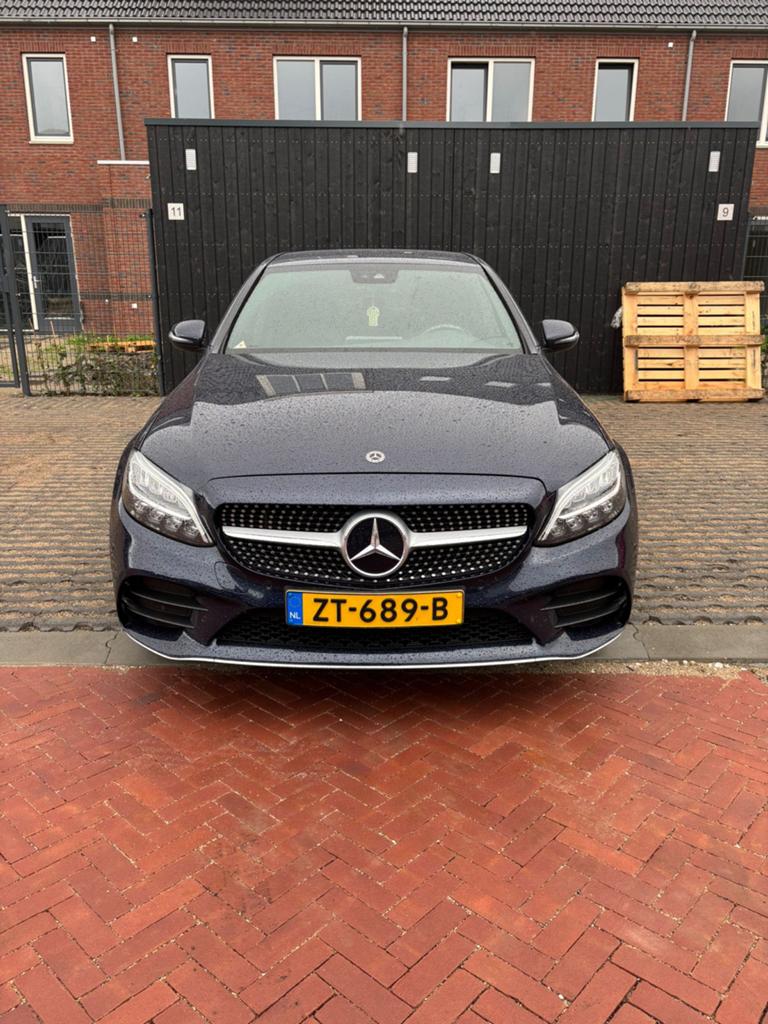 Mercedes-Benz C-Klasse C180 156pk 9G-TRONIC 2019 Blauw, Auto's, Mercedes-Benz, 1800 kg, Zwart, Blauw, 75 €/maand
