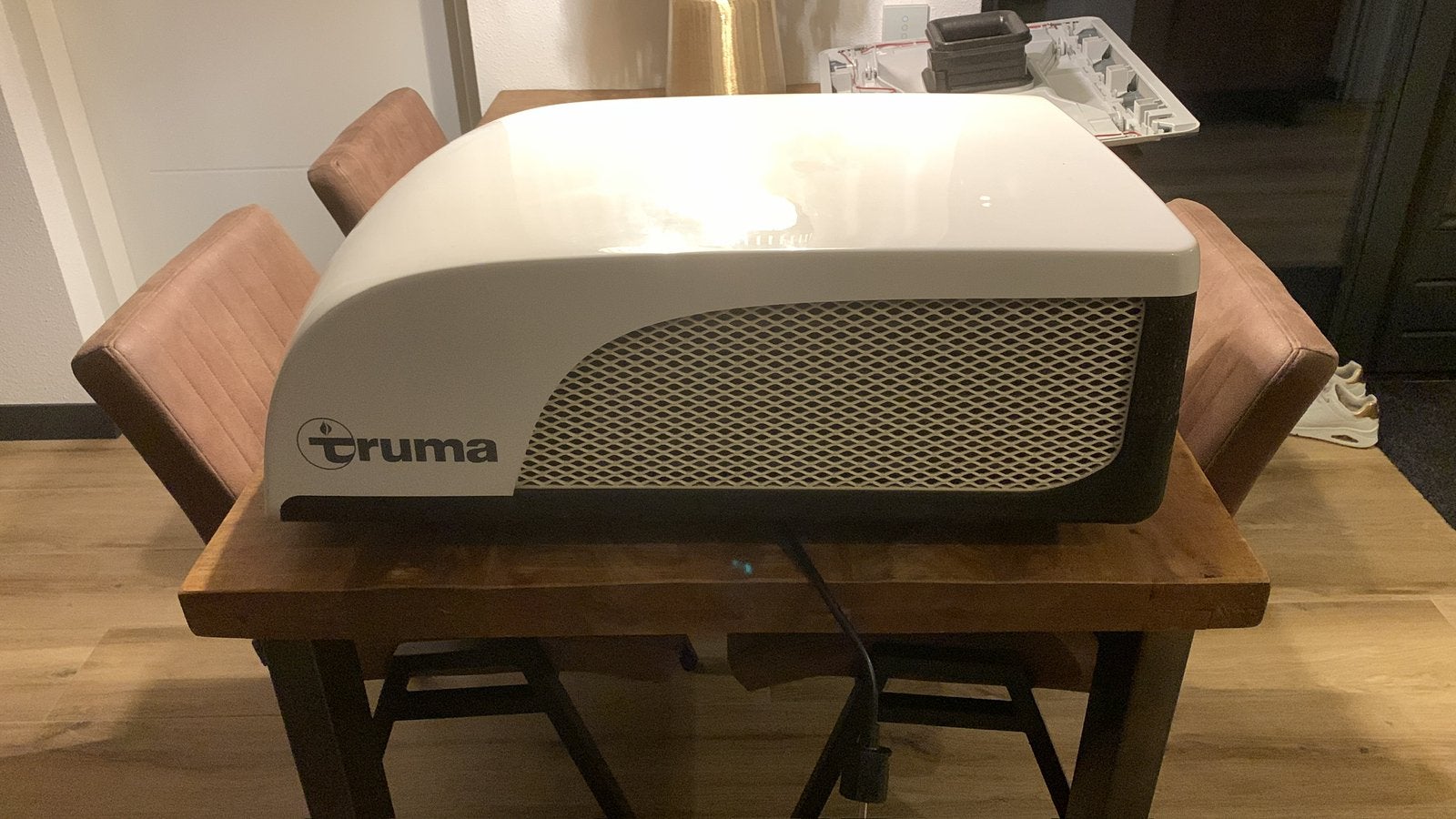 Truma Avanta compact dakairco, Ophalen, Zo goed als nieuw