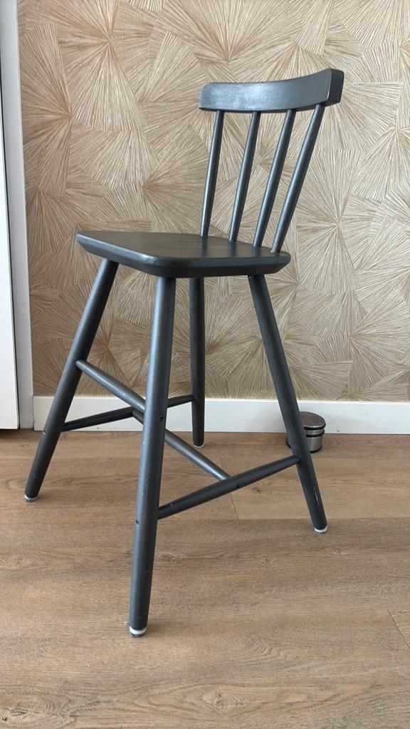 IKEA Agam kinderstoel - Grijs, Kinderen en Baby's, Kinderstoelen, Gebruikt, Meegroeistoel, Aanschuifbaar, Ophalen
