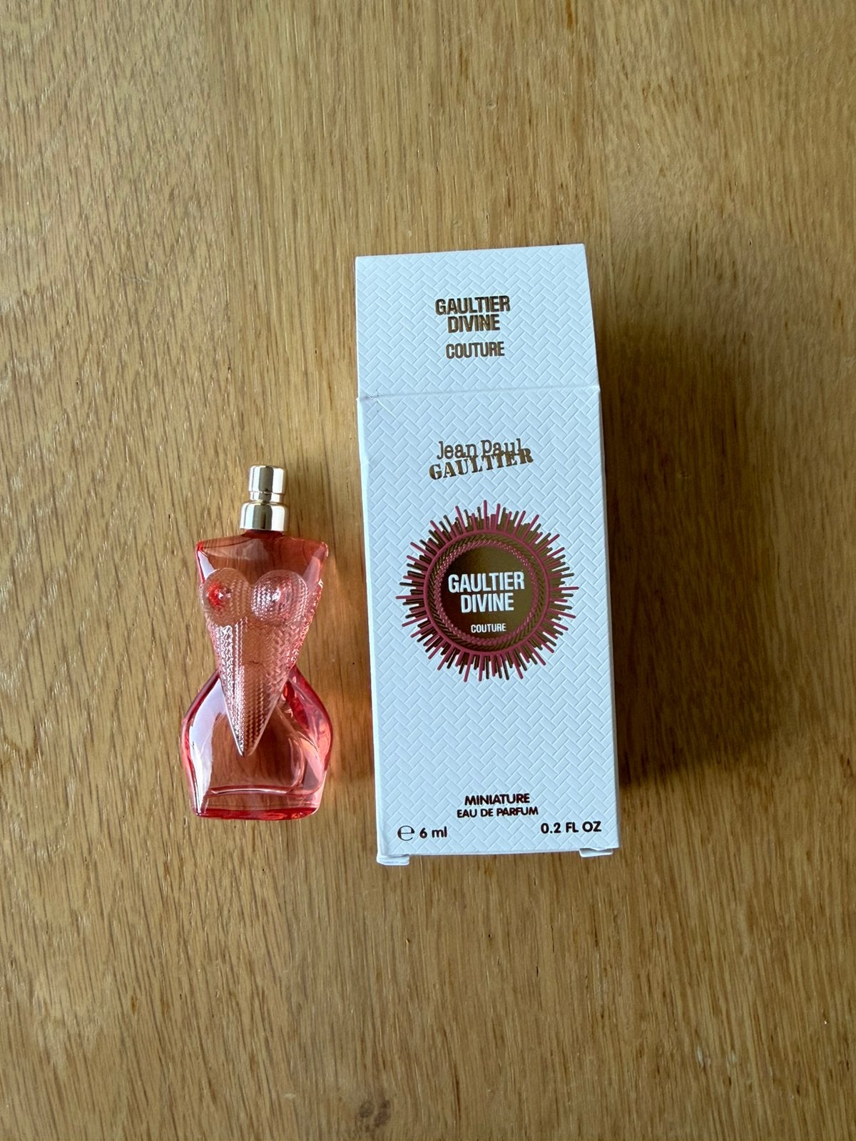 Jean Paul Gaultier Divine Couture 6ml miniatuur, Sieraden, Tassen en Uiterlijk, Uiterlijk | Parfum, Ophalen of Verzenden, Nieuw