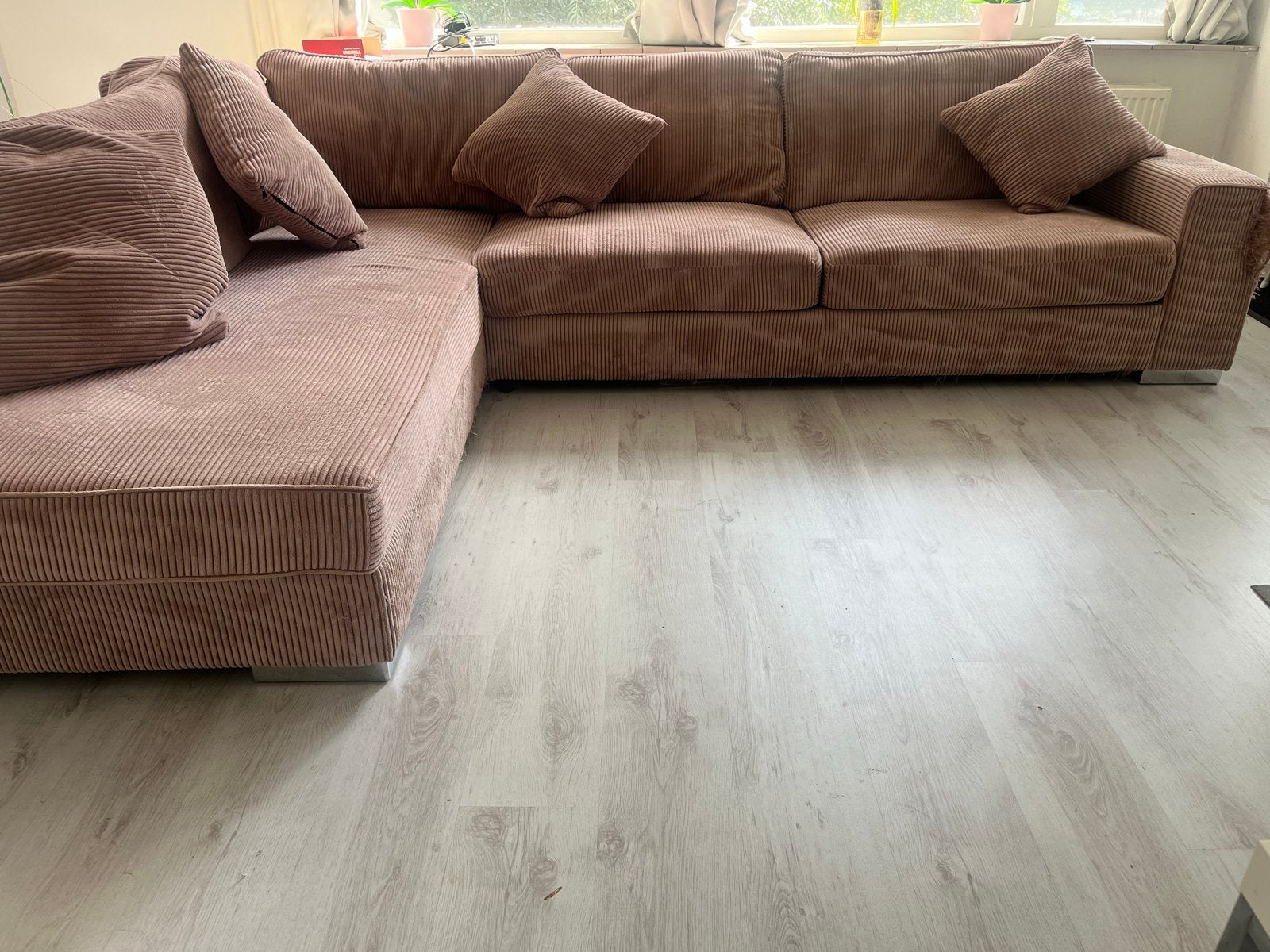 Ruime hoekbank ribstof oudroze/taupe 270  159 cm, Huis en Inrichting, Ophalen, 250 tot 300 cm, Gebruikt, Hoekbank