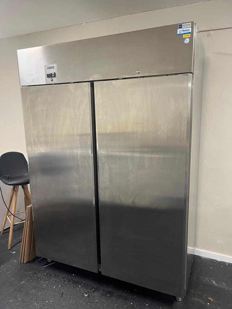 Grote vriezer van Zanussi, Witgoed en Apparatuur, Vriezers en Diepvrieskisten, 160 cm of meer, 60 tot 90 cm, Ophalen