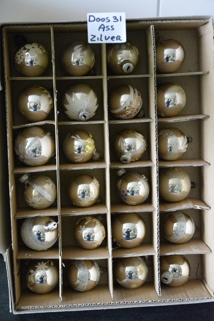 Kerstballen zilver Doos 31, Ophalen of Verzenden, Zo goed als nieuw