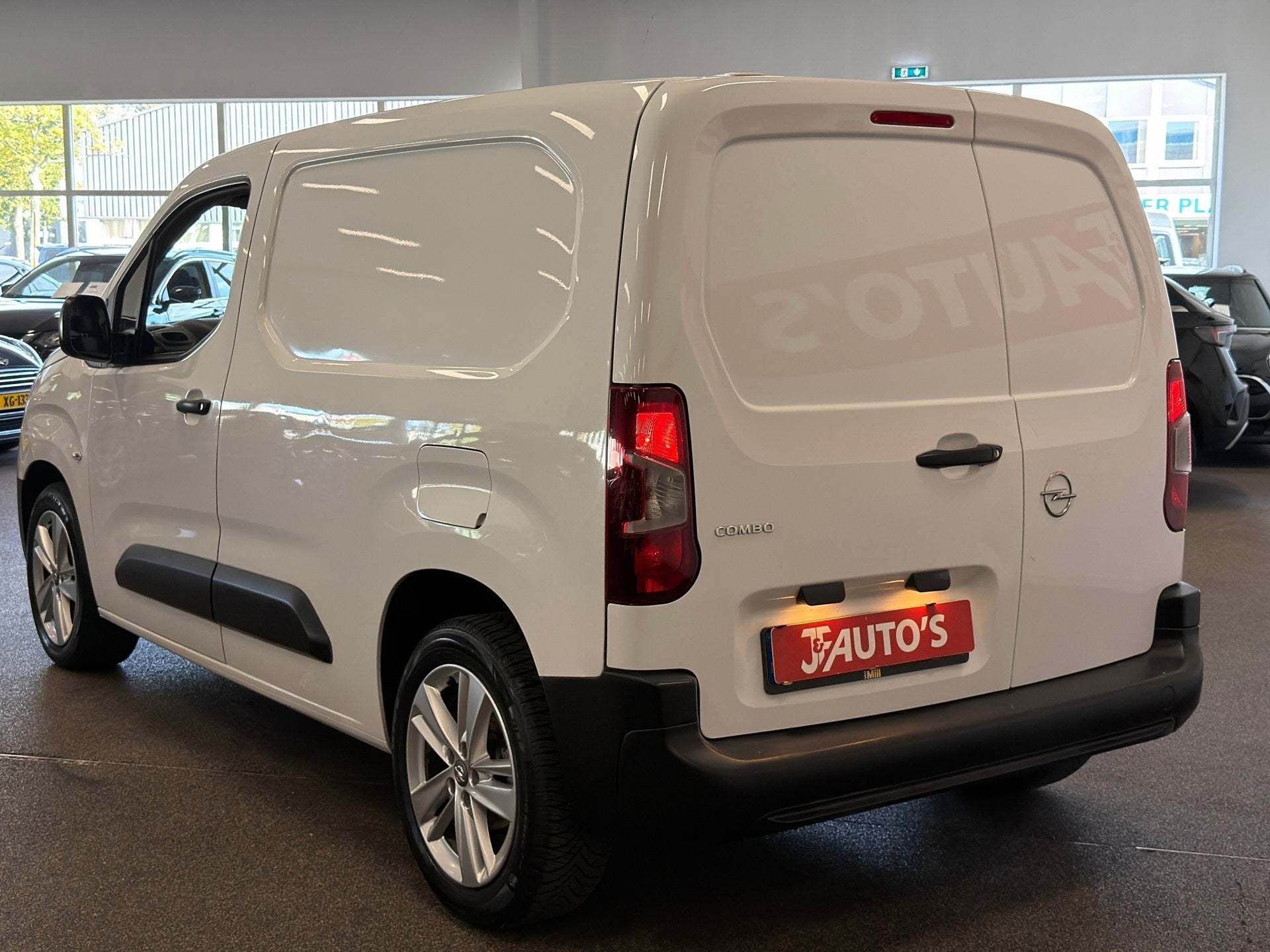 Opel Combo 1.6D L1H1 Edition, ECC AIRCO, ELEC PAKKET, NAP, Voorwielaandrijving, Verwarmde buitenspiegels, Stof, Gebruikt