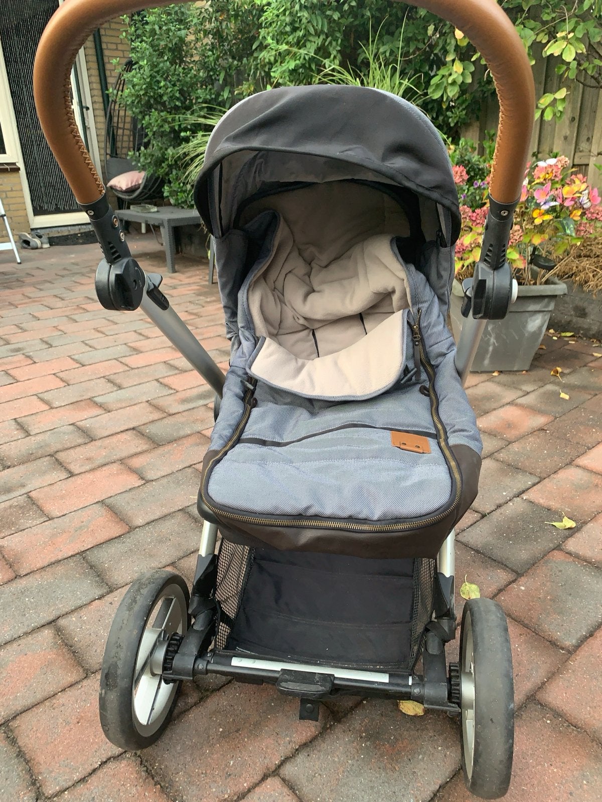 Mutsy EVO Kinderwagen en Wandelwagen, Kinderen en Baby's, Kinderwagens en Combinaties, Ophalen, Gebruikt, Combiwagen, Met reiswieg