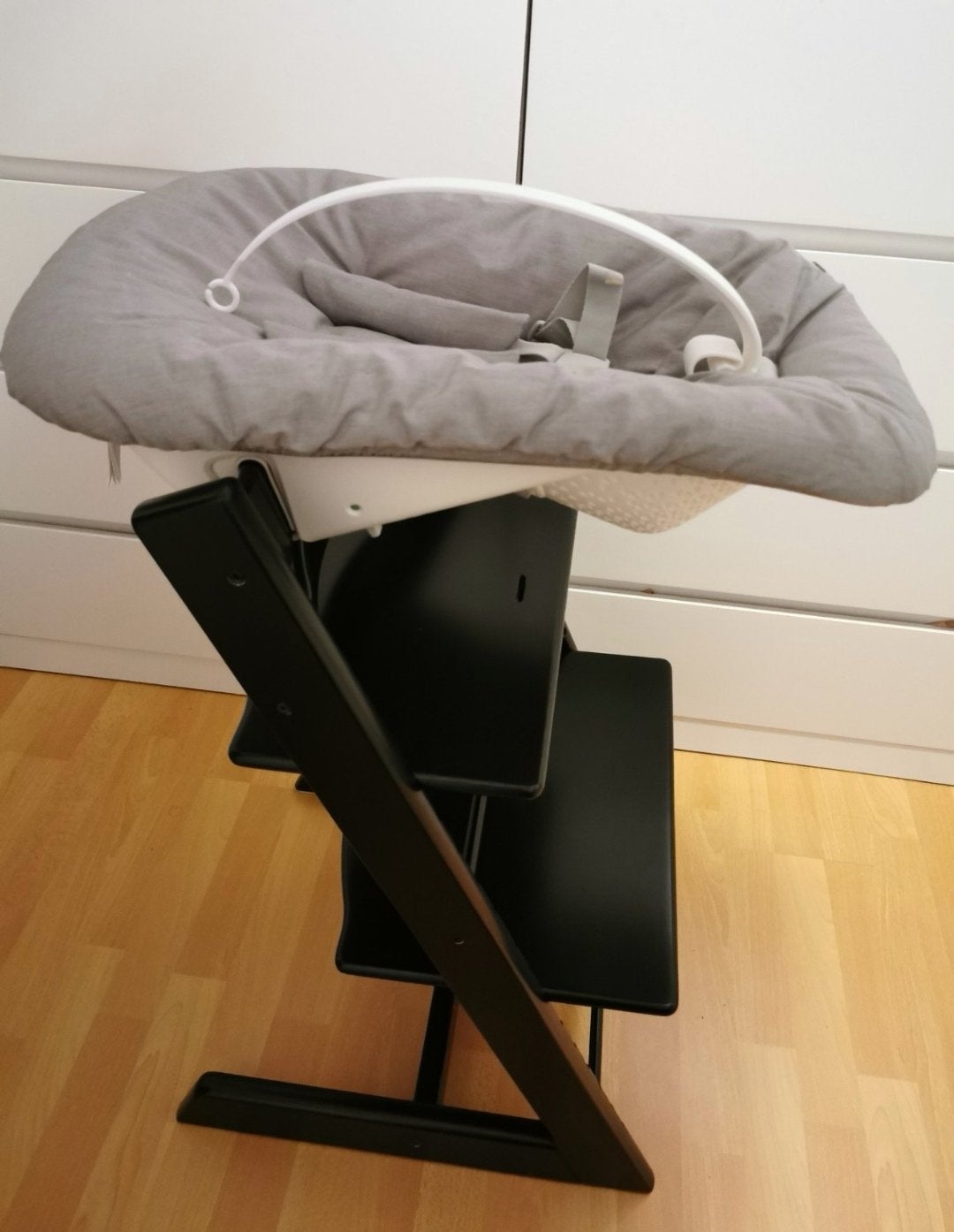 COMPLETE Stokke Tripp Trapp kinderstoel ZWART triptrap trip, Ophalen, Zo goed als nieuw, Meegroeistoel, Aanschuifbaar