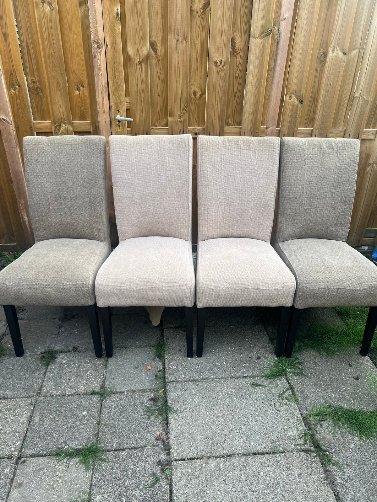 4 beige/groene eetkamerstoelen – €15 p/st | €50 voor alle 4, Gebruikt, Overige kleuren, Ophalen of Verzenden, Vier