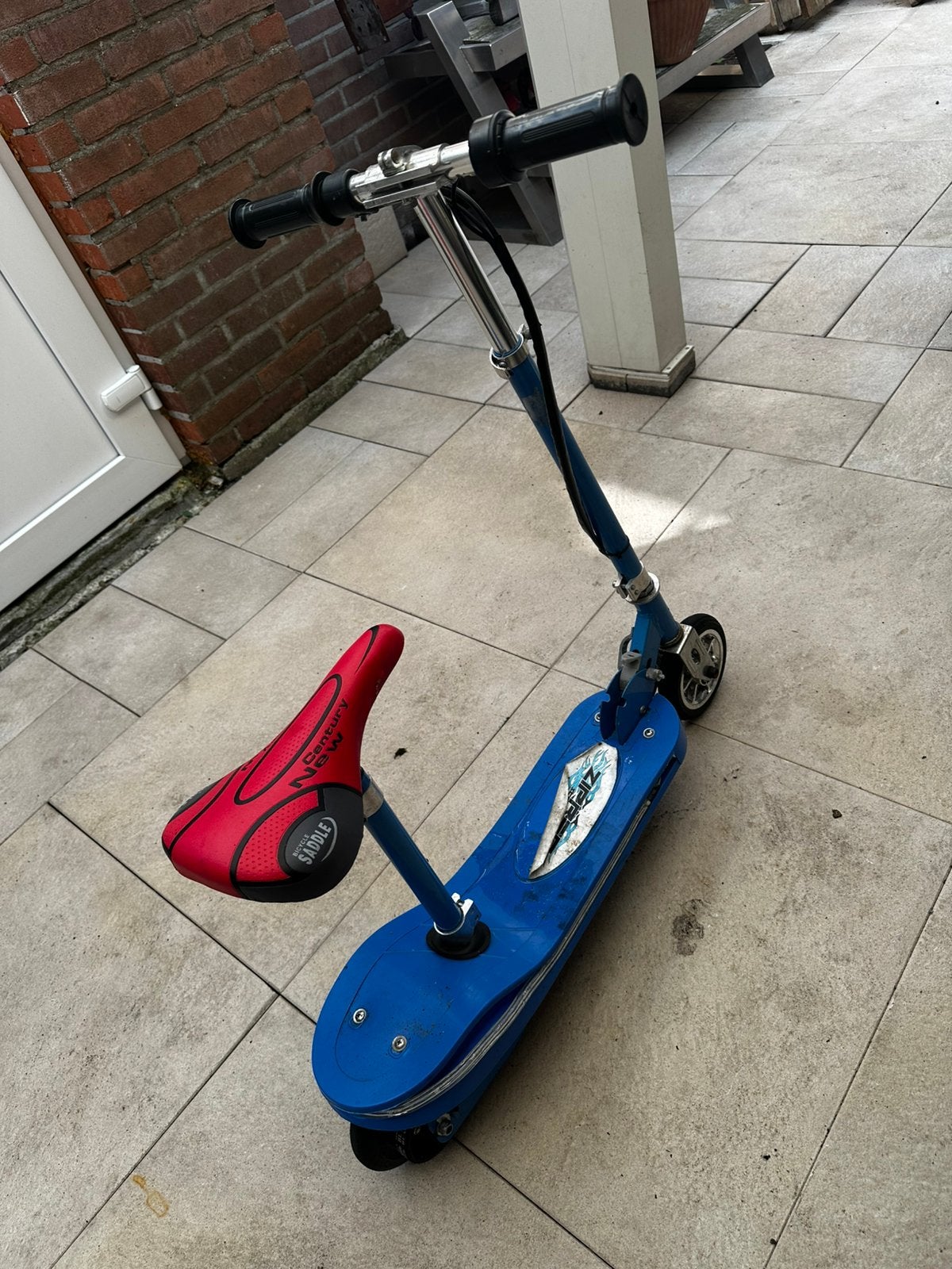 Elektrische step, Fietsen en Brommers, Ophalen, Zo goed als nieuw, Elektrische step (E-scooter)