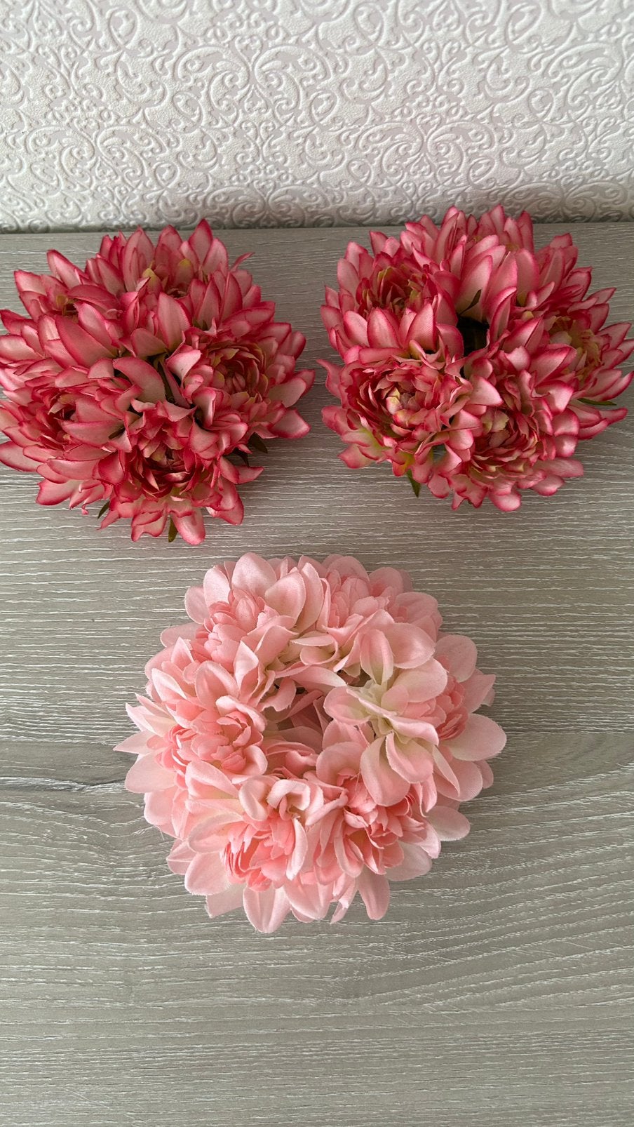 Drie roze bloemenkransjes kaarsenkransjes, 10 cm, Ophalen of Verzenden, Zo goed als nieuw, Krans