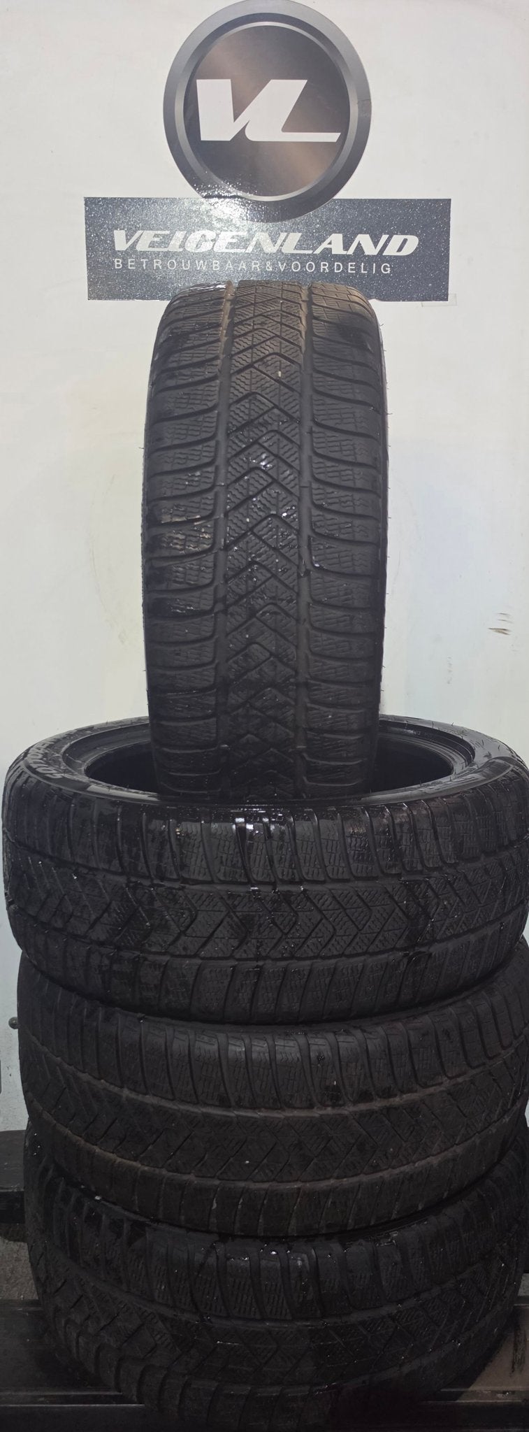 Pirelli Sottozero 3 DEMO  245-45-19  2454519  245/45R19 102Y, 19 inch, -, -, Band(en)