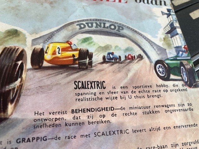 Rubber DUNLOP Bridge 1961 Scalextric voor Retro autoracebaan, Overige merken, Ophalen of Verzenden, Overige aandrijving, Racebaan