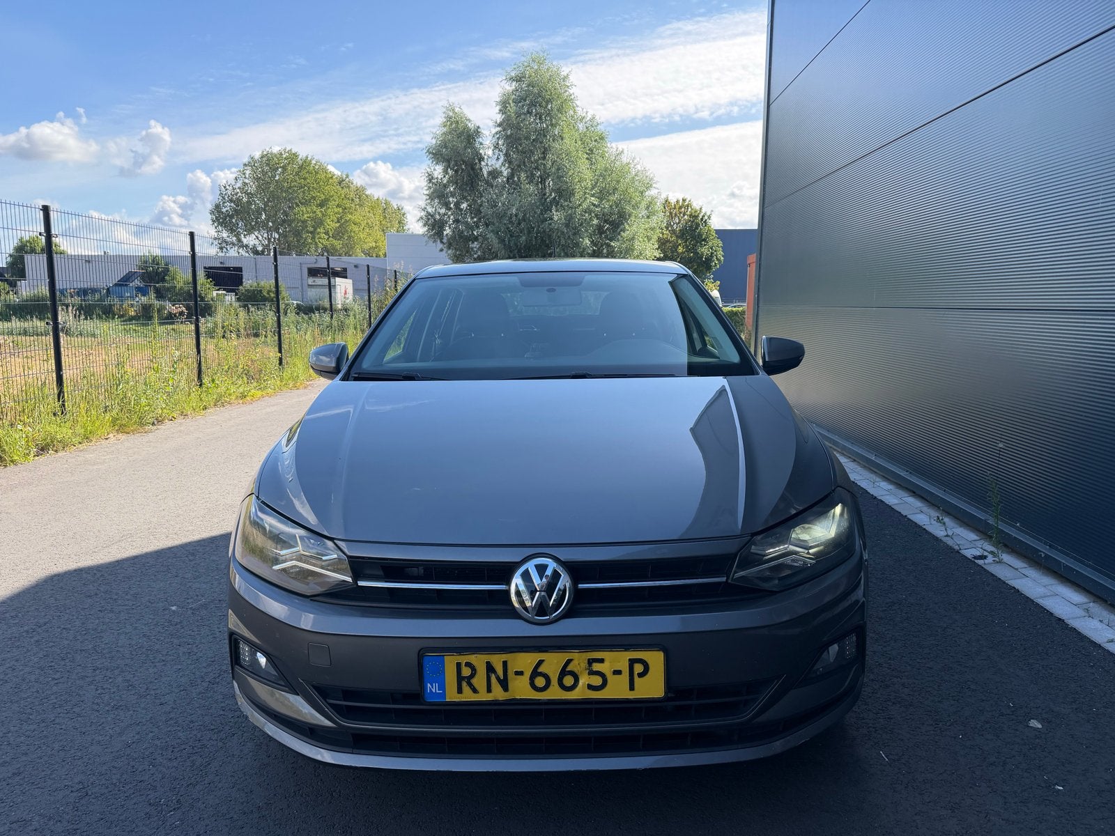 Volkswagen Polo 1.6 TDI 95pk 2018 Grijs, Auto's, Volkswagen, Voorwielaandrijving, Stof, Zwart, Origineel Nederlands