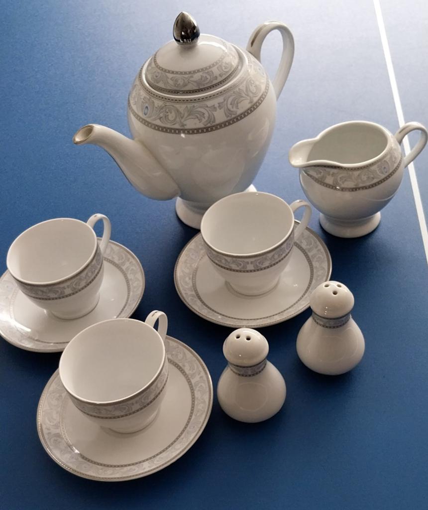 Servies koffie/thee Dutch fine porselain, Overige typen, Ophalen of Verzenden, Zo goed als nieuw, Overige stijlen
