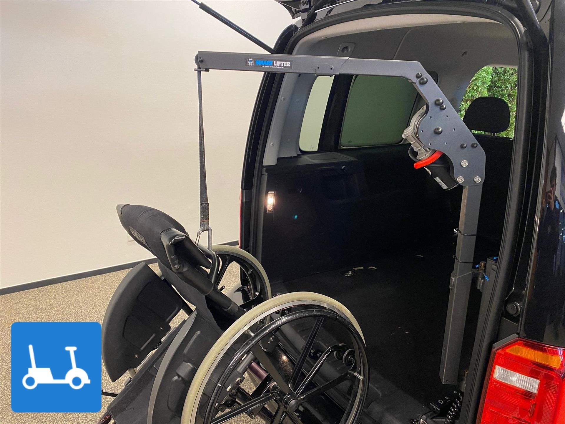 Volkswagen Caddy Maxi incl. kofferbaklift, Auto's, Volkswagen, Voorwielaandrijving, 12 maanden, Stof, Gebruikt