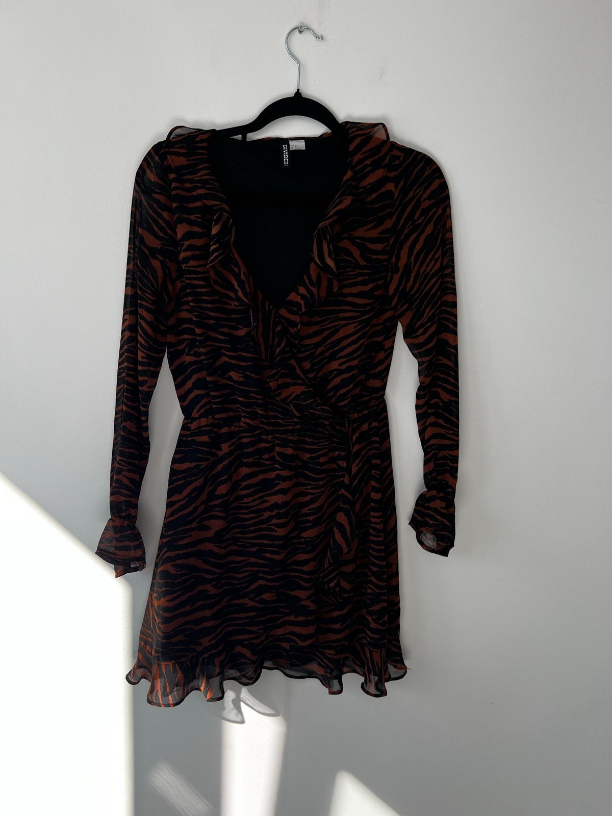 Bruin dierenprint jurkje flowy H&M maat 36, Bruin, Verzenden, Zo goed als nieuw, Maat 36 (S)