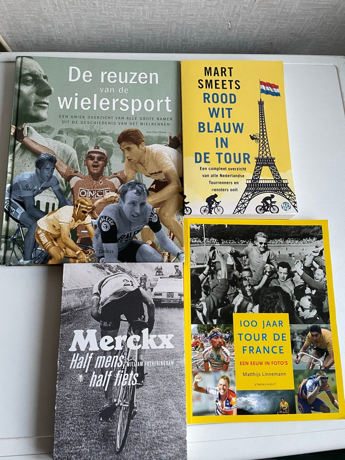 Wielersport Boeken: De Reuzen, Merckx, Tour de France, Boeken, Ophalen of Verzenden, Gelezen, Lopen en Fietsen