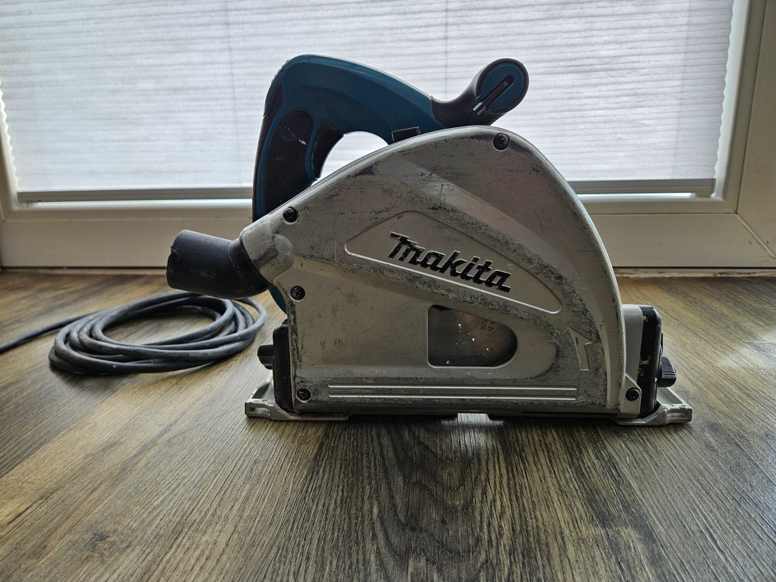 Makita invalzaag SP6000, Gebruikt, Cirkelzaag, 70 mm of meer, Ophalen of Verzenden