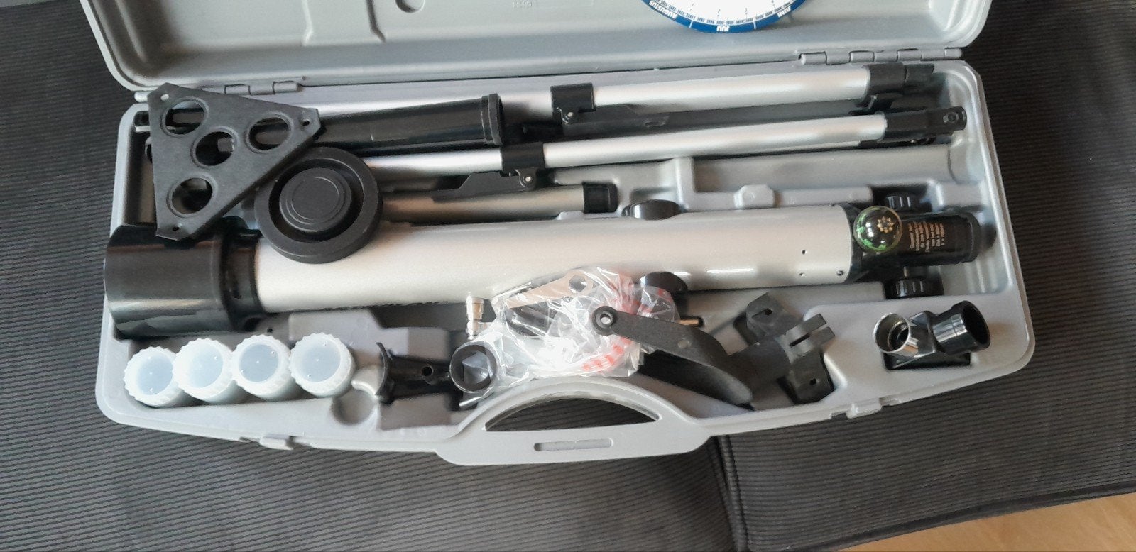 Refractortelescoop met statief en accessoires, Ophalen