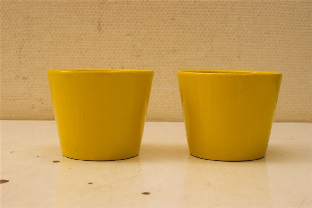 2 stuks gele bloempotten 47347