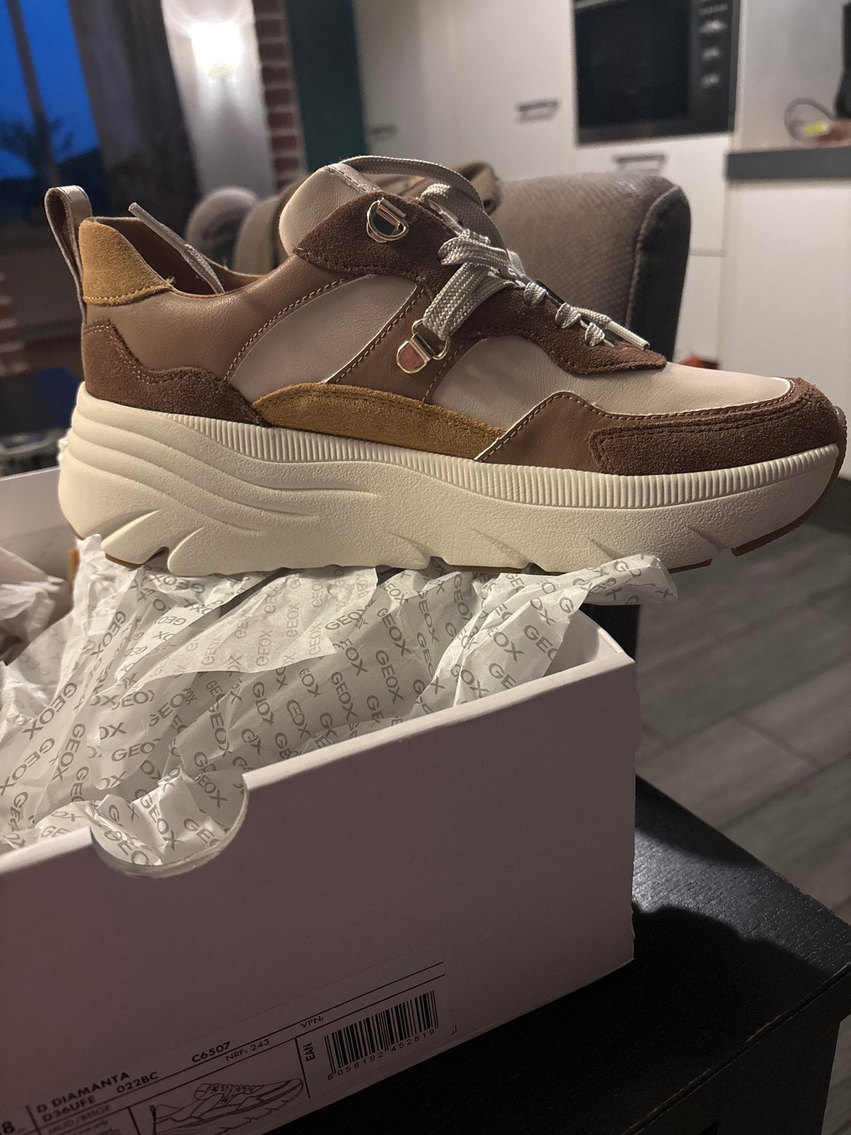 Geox D Diamanta Sneakers - Nieuw in doos, Ophalen of Verzenden, Nieuw, Bruin, Sneakers of Gympen