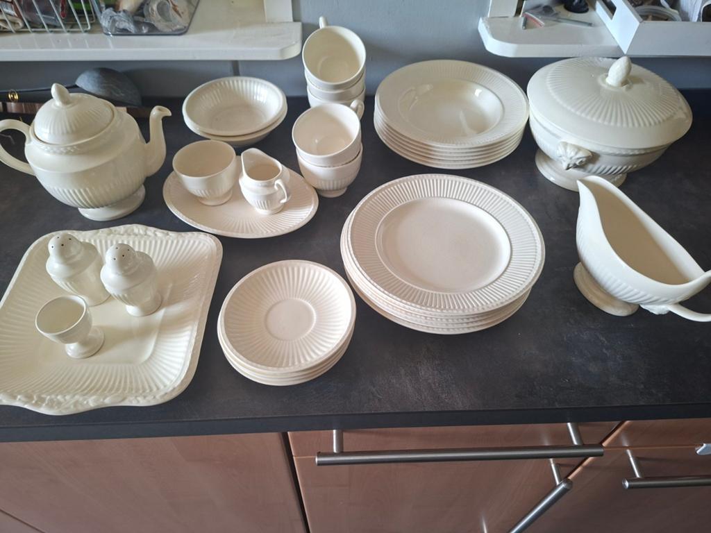 WEDGWOOD Edme delen, Huis en Inrichting, Ophalen of Verzenden, Zo goed als nieuw, Bord(en), Wedgwood