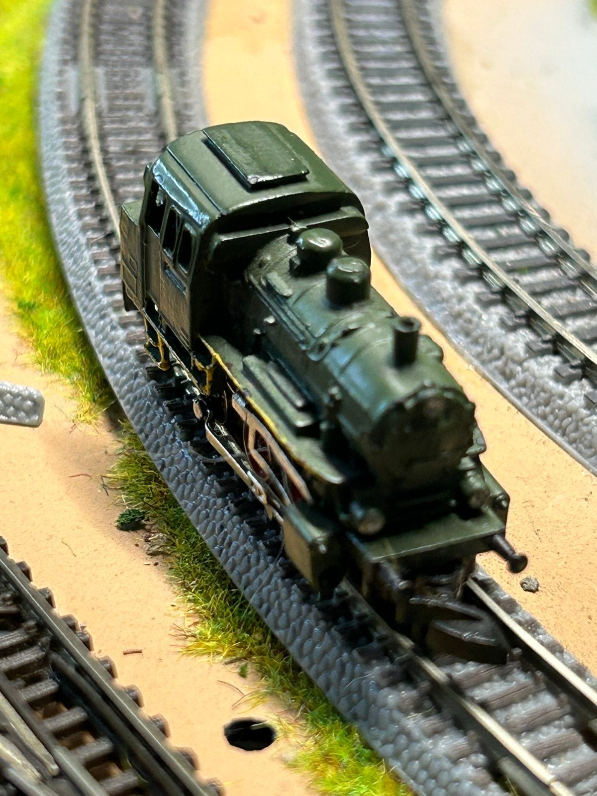 Marklin miniclub z spoor 5 lokjes zwart, groen en goud, Ophalen, Wisselstroom, Gebruikt, Locomotief