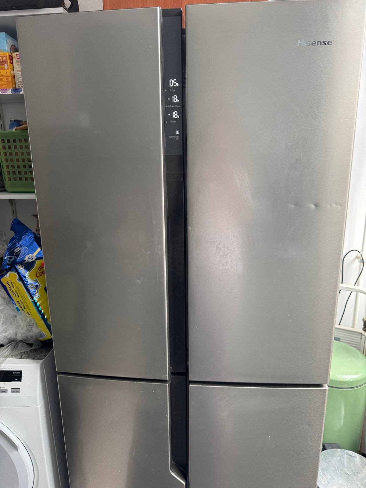 Hisense koelkast 4 deuren met vriesvak - koelingsprobleem, 200 liter of meer, 60 cm of meer, Met aparte vriezer, Energieklasse A of zuiniger