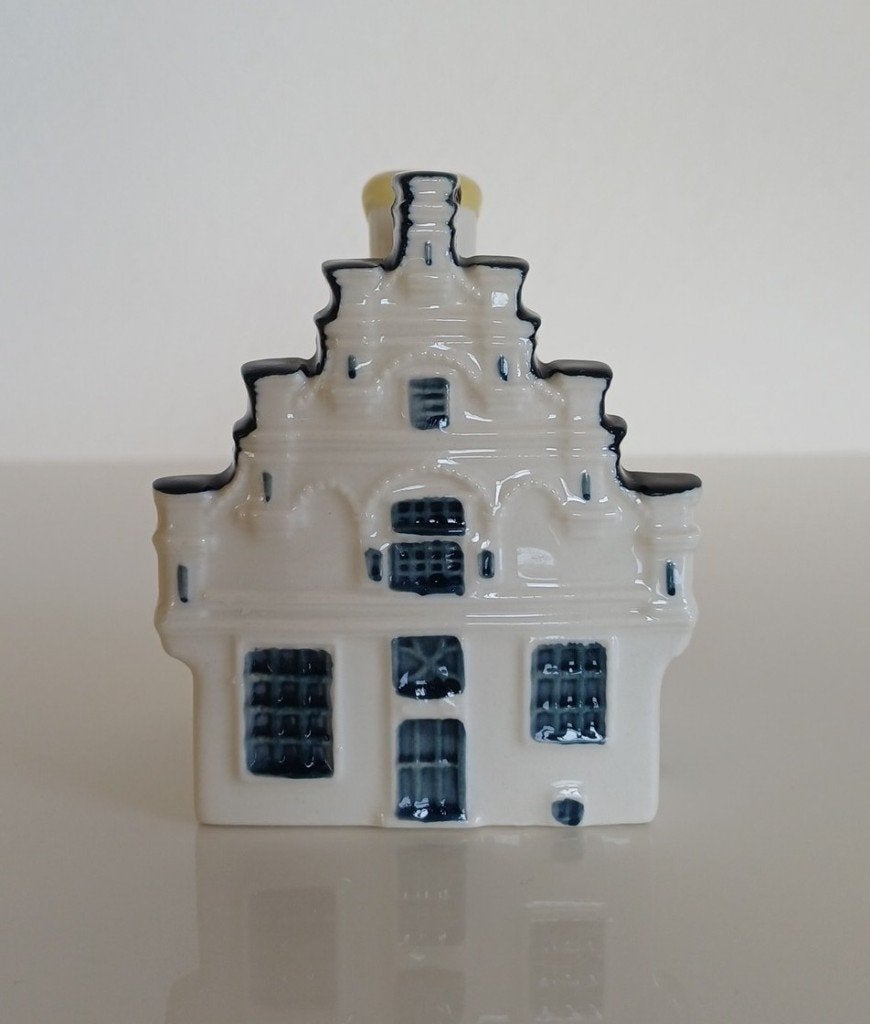 KLM huisje nr. 94  – Kogerstraat 1, Den Burg (Texel), Ophalen of Verzenden, Zo goed als nieuw, Paleis of Waag, Gevuld