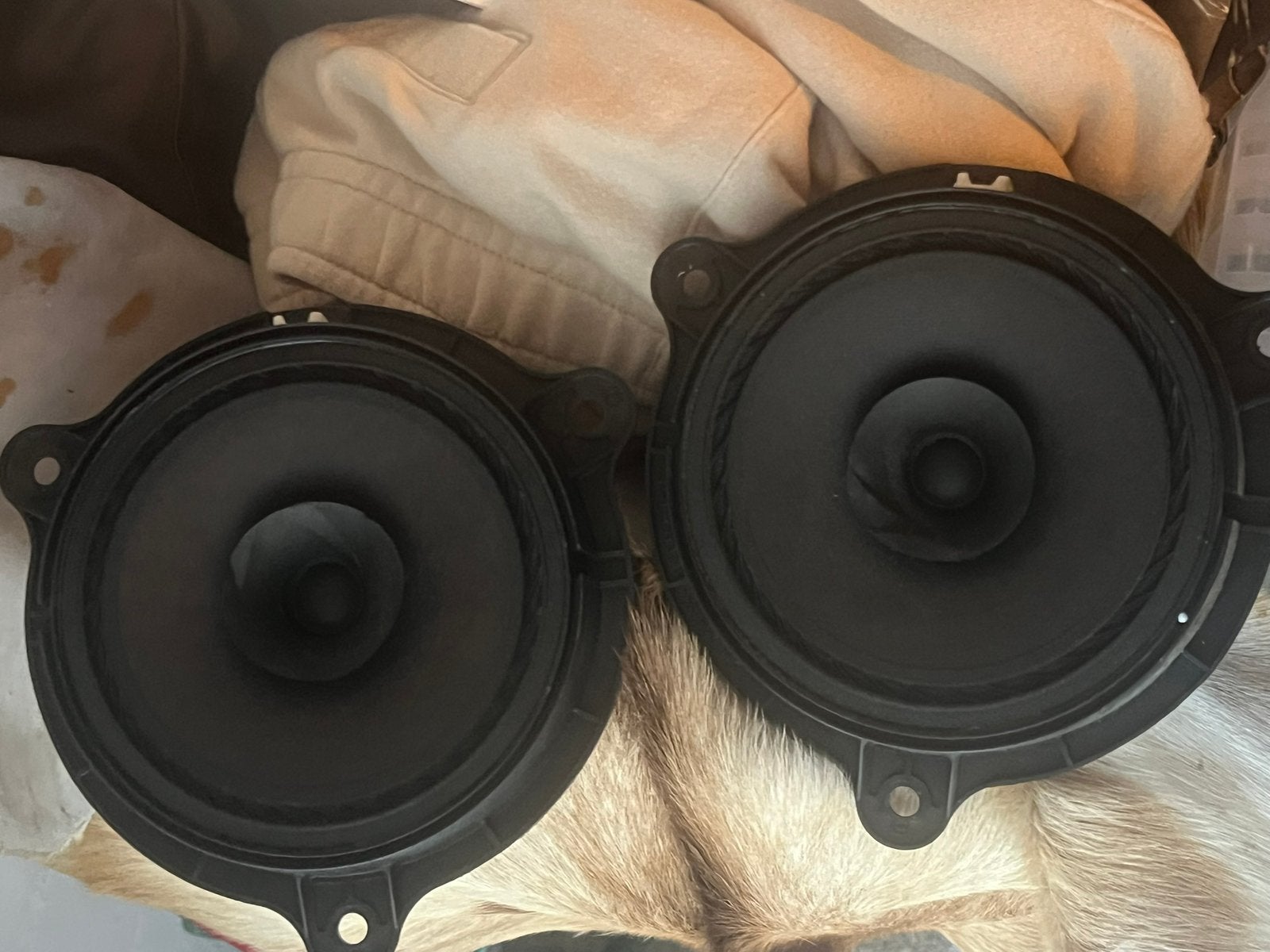 Speakers 16.5cm 40rms, Auto diversen, Autospeakers, Ophalen of Verzenden, Zo goed als nieuw