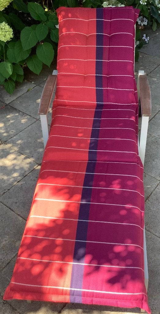 Madison  2 ligbedkussen rood lila tinten 210x 60(55)x 7, Tuin en Terras, Ligbedden, Ophalen of Verzenden, Zo goed als nieuw, Textileen