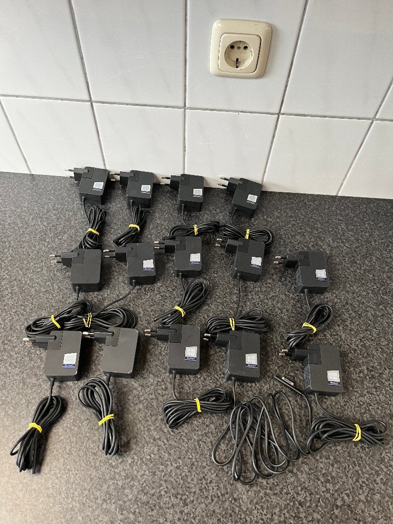 14x Microsoft Surface voedings adapter oplader Model 1736., Computers en Software, Laptop-opladers, Ophalen of Verzenden, Gebruikt