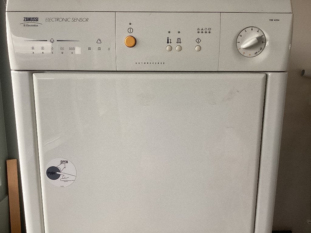 Wasdroger, Witgoed en Apparatuur, Ophalen, Gebruikt, Luchtafvoer, 4 tot 6 kg