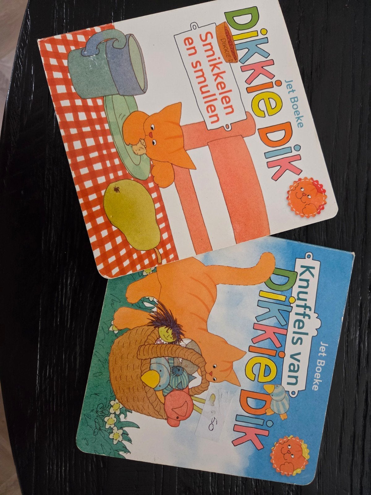 2 Dikkie Dik boekjes: Smikkelen en Smullen & Knuffels van Di, Boeken, Ophalen of Verzenden