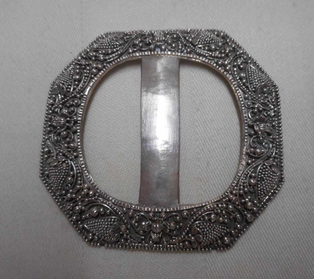 Zilveren antieke gesp of sjaal binder nr.320, Sieraden, Tassen en Uiterlijk, Antieke sieraden, Verzenden, Zilver, Overige typen