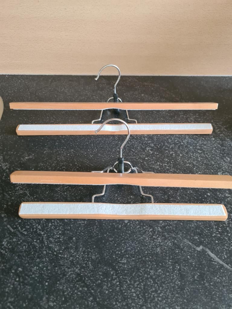 Pantalon kledinghangers met vilt., Ophalen of Verzenden, Hout