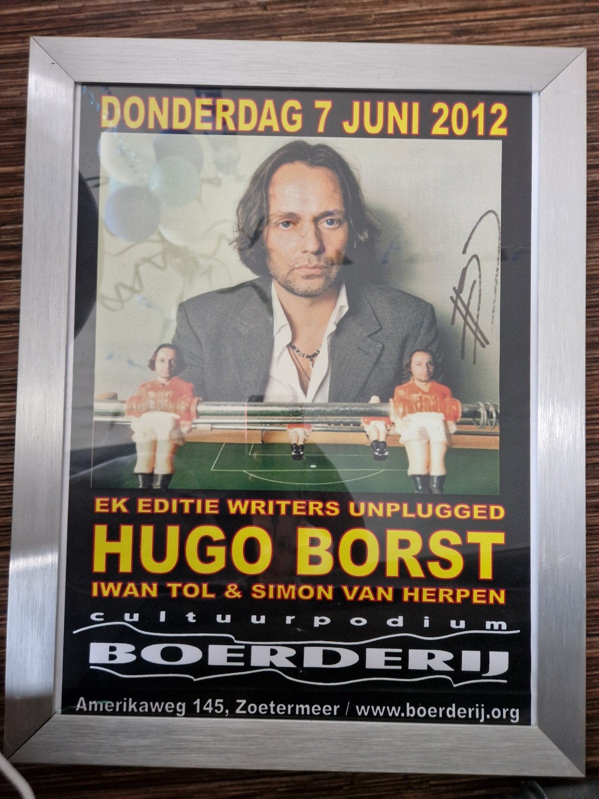 Gesigneerde Hugo Borst poster met lijst - EK Editie Writers, Verzamelen, Ophalen of Verzenden, A1 t/m A3, Met lijst