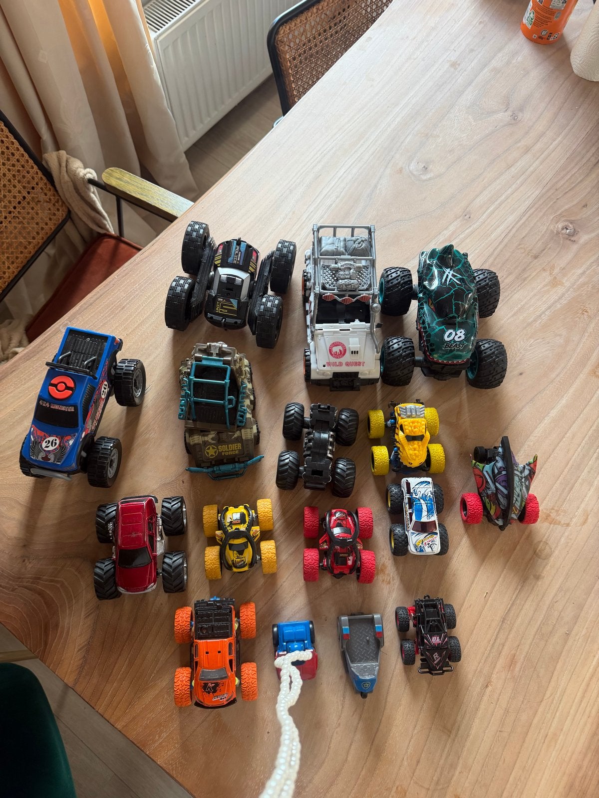 Set van diverse monster trucks, Kinderen en Baby's, Ophalen of Verzenden, Gebruikt