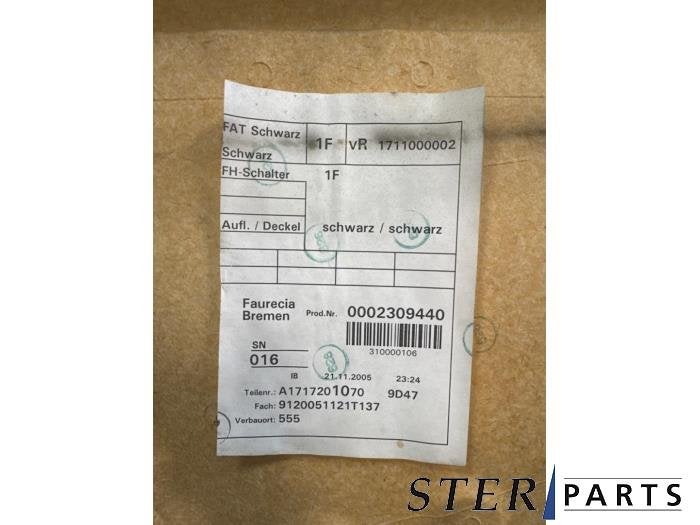Portierbekleding 2Deurs rechts van een Mercedes SLK, Gebruikt, -, Ophalen of Verzenden, -