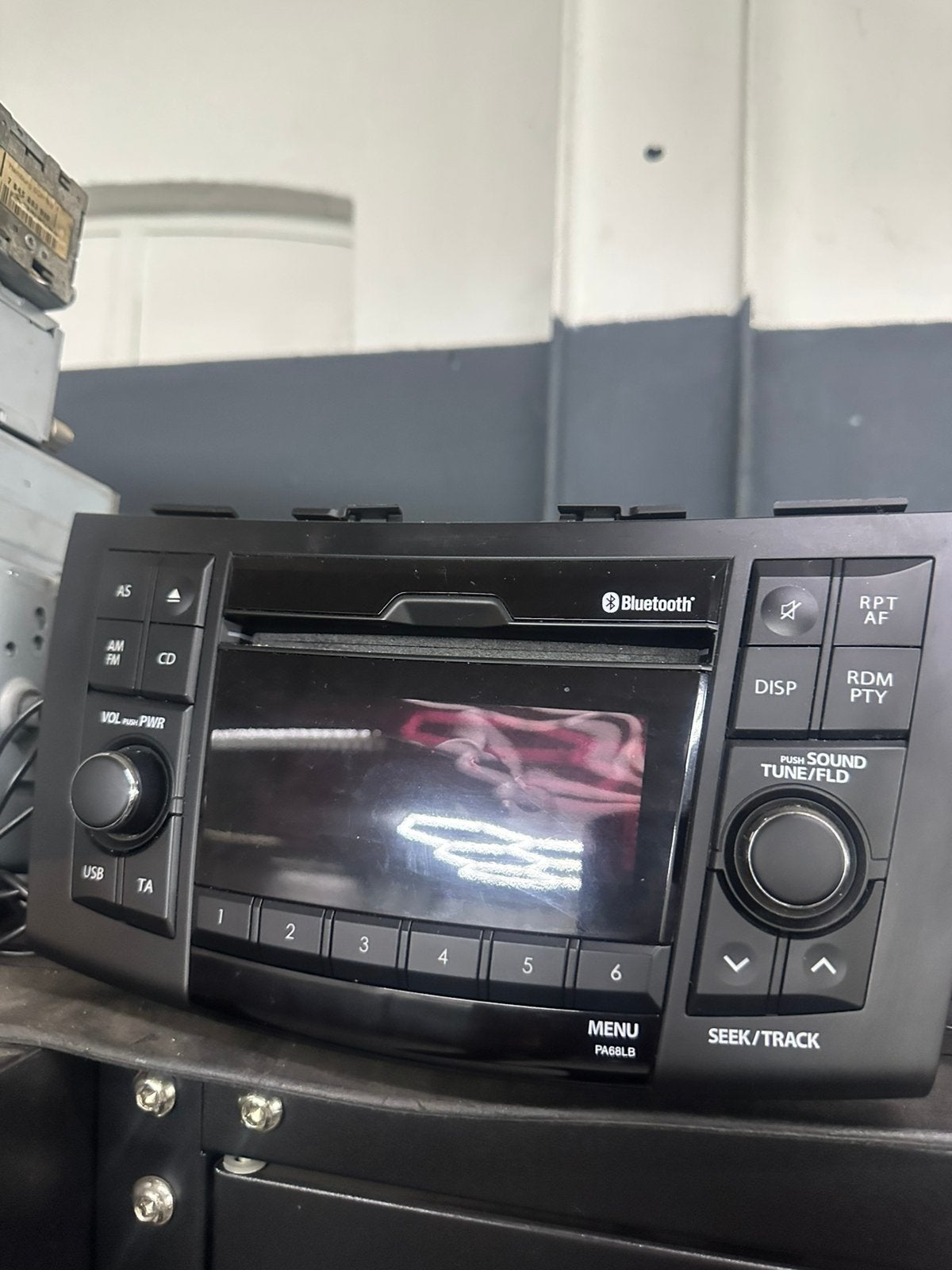 Suzuki swift radio met blueooth, Ophalen of Verzenden, Zo goed als nieuw