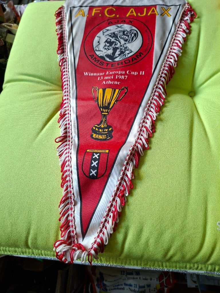 Vaan Afc Ajax winnaar eurooacup II 1987, Ophalen of Verzenden, Zo goed als nieuw, Ajax, Vaantje of Sjaal