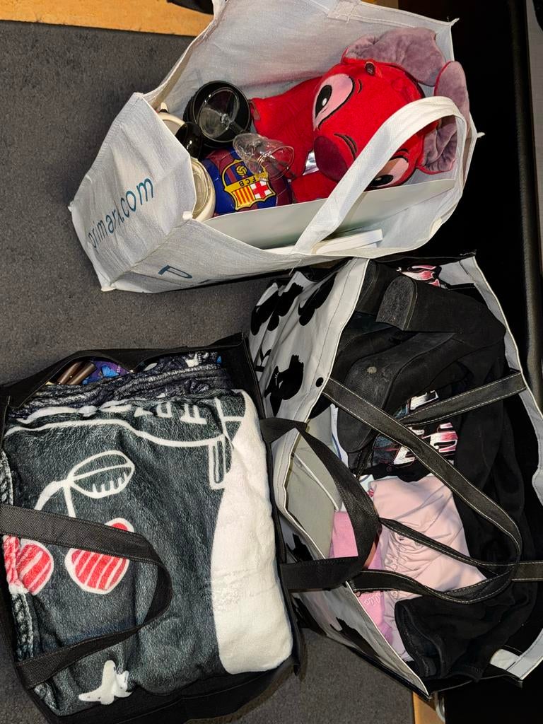 Pakket met kleding en spullen, Diversen, Rommelmarktspullen, Zo goed als nieuw, Ophalen