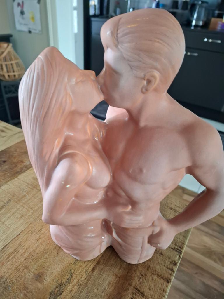 Leuk beeld van steen.30cm hoog.25cm breed, Ophalen of Verzenden