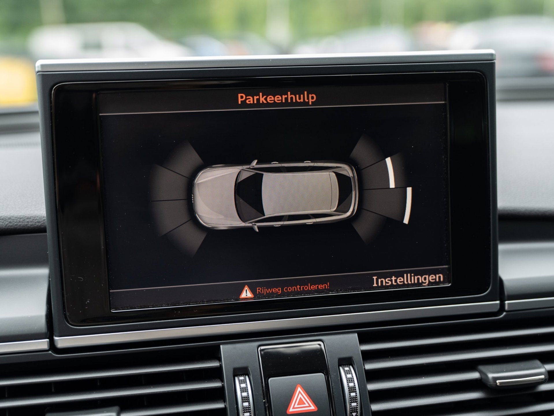 Audi A6 Avant 1.8 TFSI ultra Business Edition - AUTOMAAT - X, Leder en Stof, Zwart, Origineel Nederlands, 93 €/maand