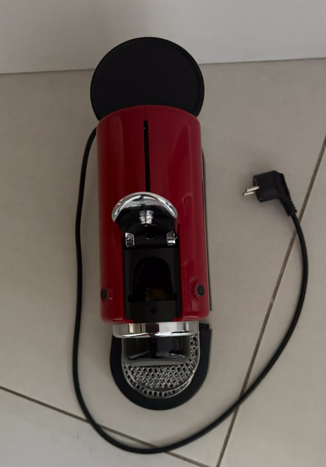 Foto 4 van Nespresso Krups Citiz - Rood capsule koffiezetapparaat