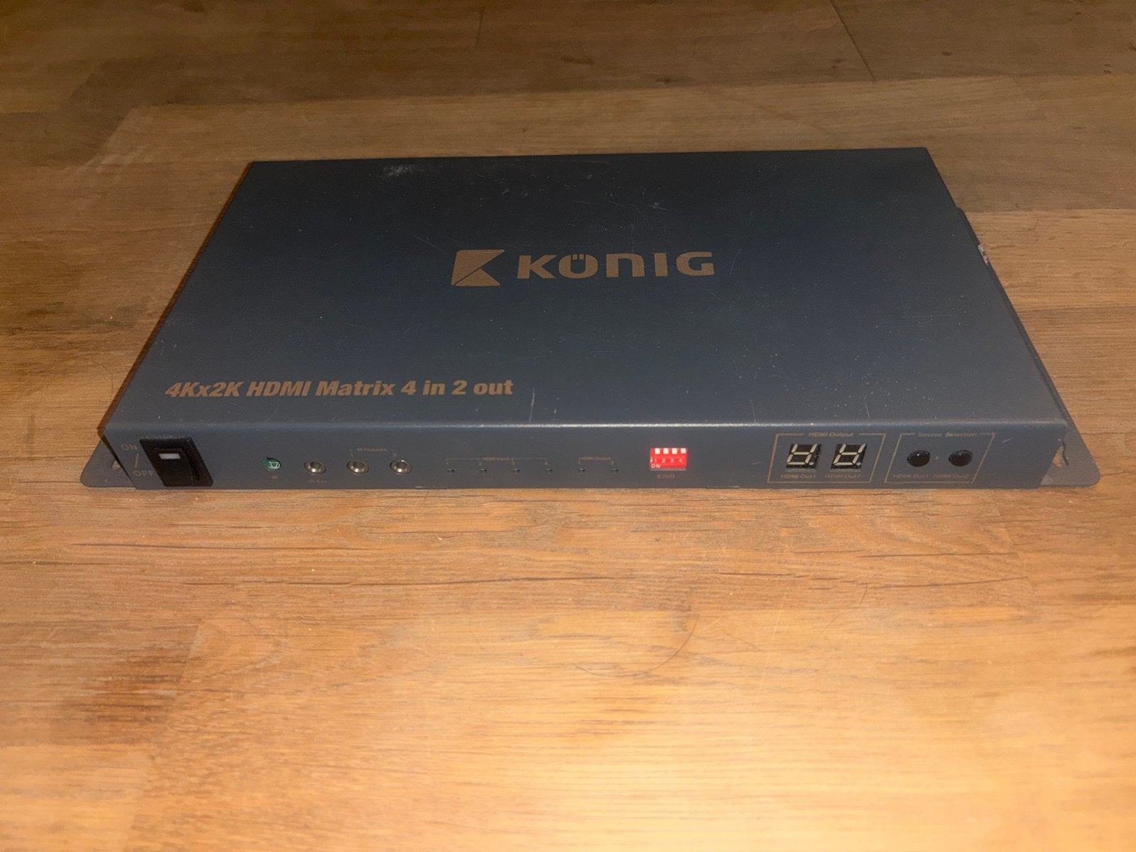 König 4Kx2K HDMI Matrix 4 in 2 out, Ophalen of Verzenden, Gebruikt