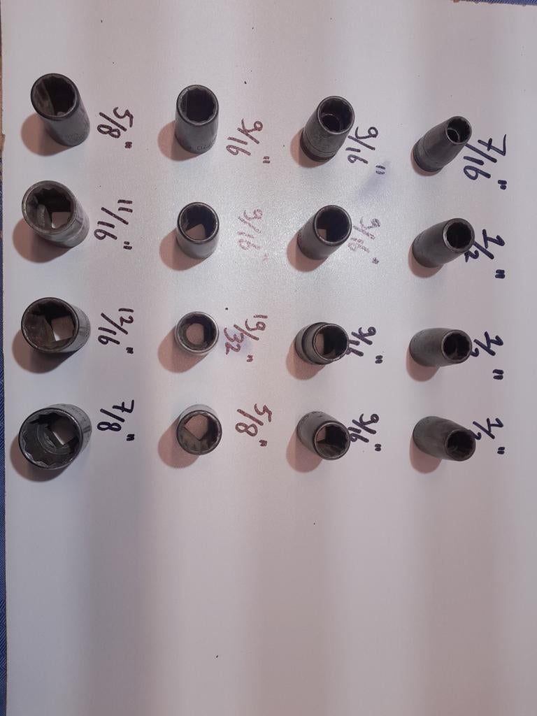 Diverse engelse doppen en ringsleutels inch (oa elora), Ophalen