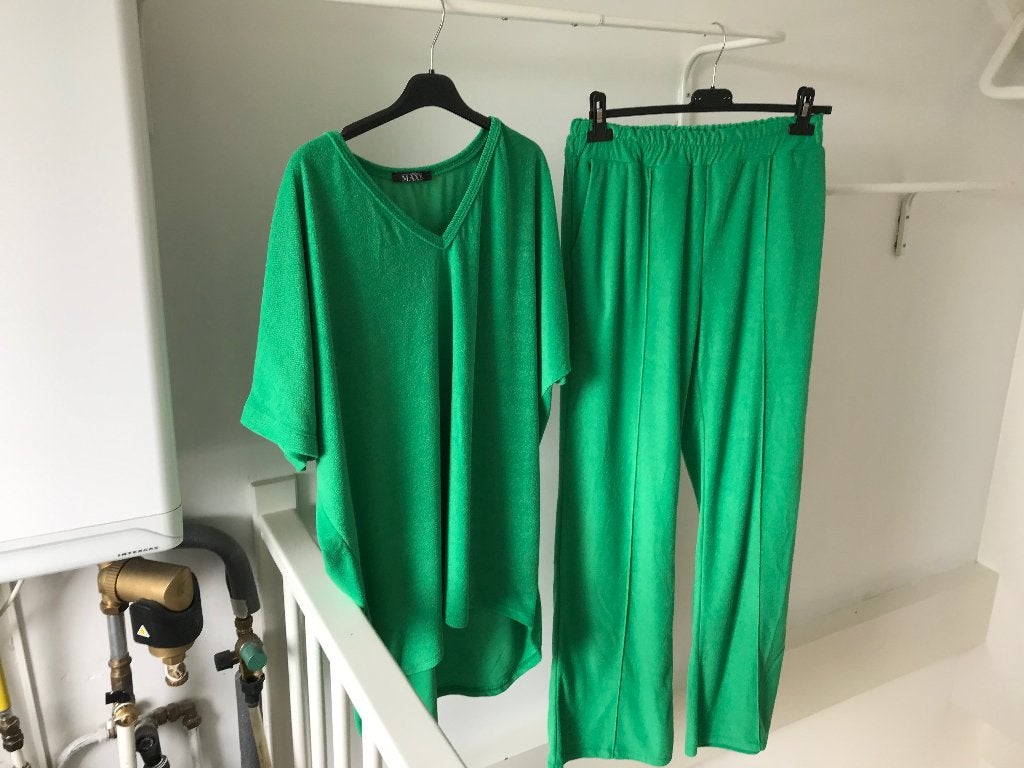 Broek met shirt, Ophalen of Verzenden, Nieuw, Maat 38/40 (M), Zwart