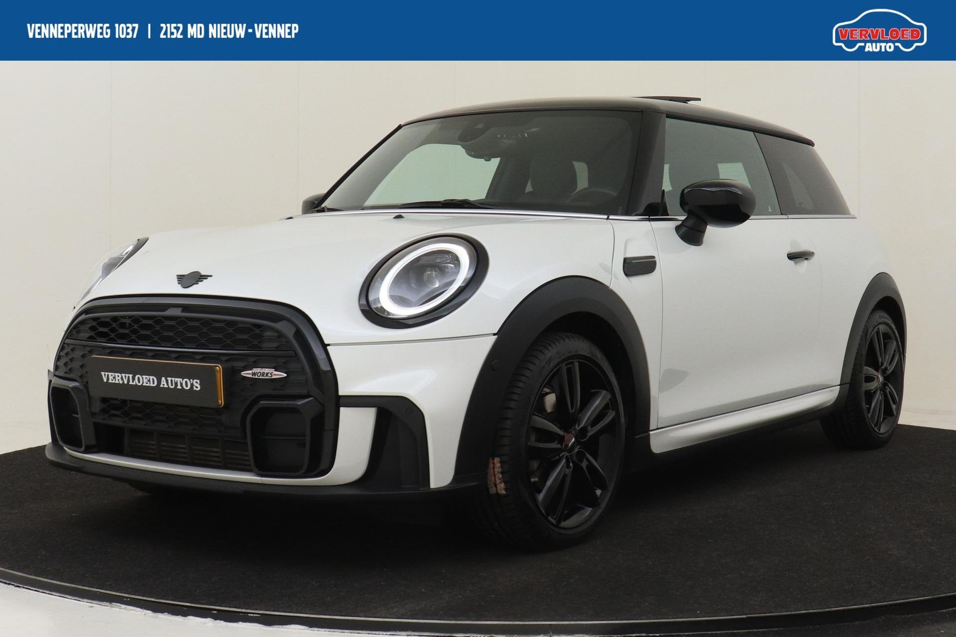 MINI COOPER JOHN COOPER WORKS *INCL. ZOMER/WINTERSET!* -PANO, Auto's, Gebruikt, 4 stoelen, Origineel Nederlands, Bedrijf