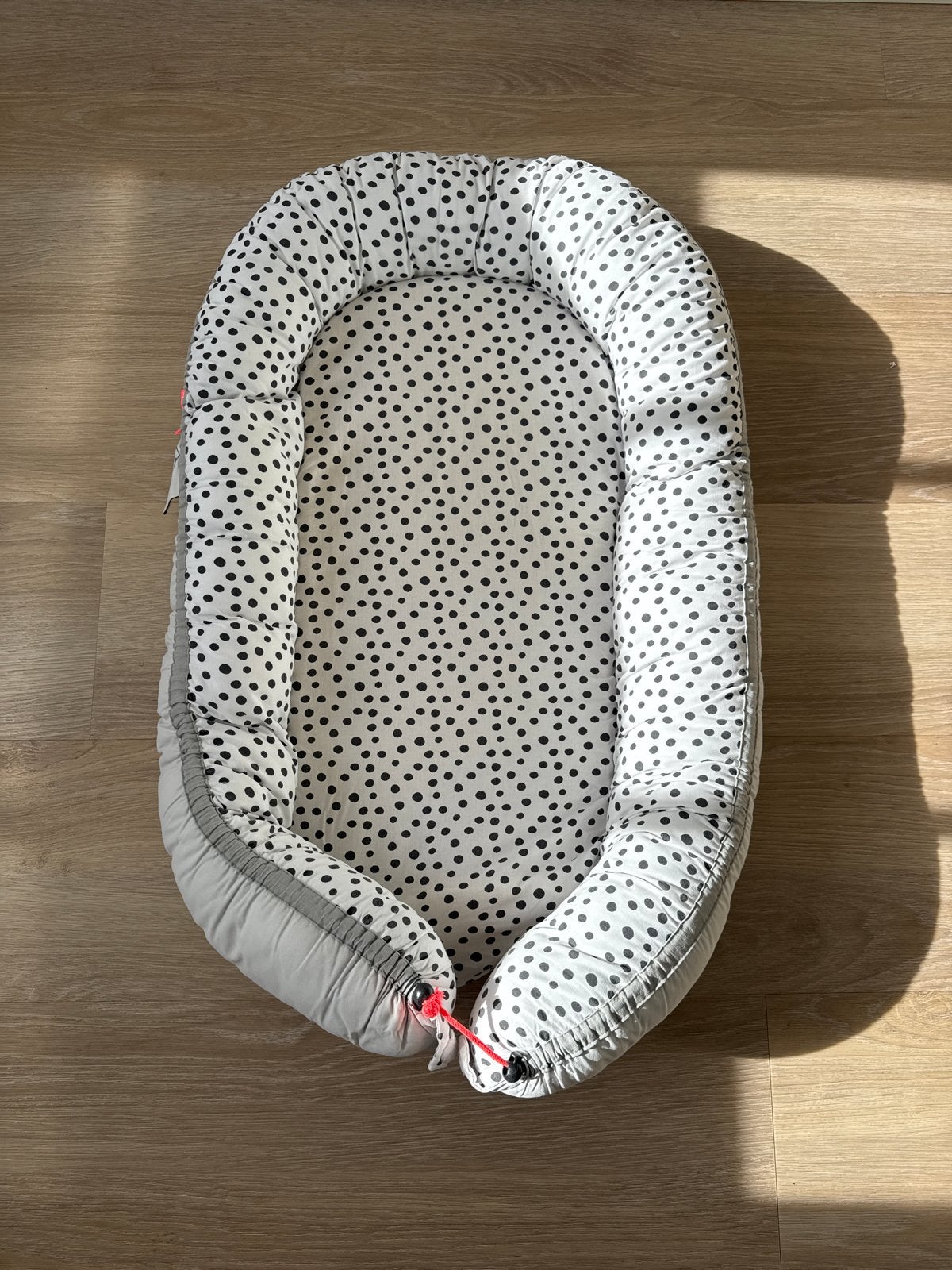 Done by Deer babynestje - Zo goed als nieuw, Ophalen, Zo goed als nieuw